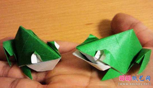 手工折纸教程青蛙的成品图2