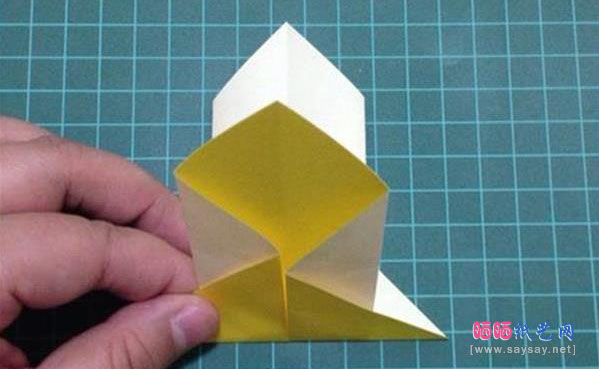 如何折纸灯笼 一款漂亮的元宵节手工折纸灯笼的做法教程图片步骤5