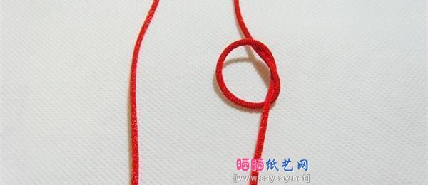 订情物DIY制作：同心结手绳编织方法